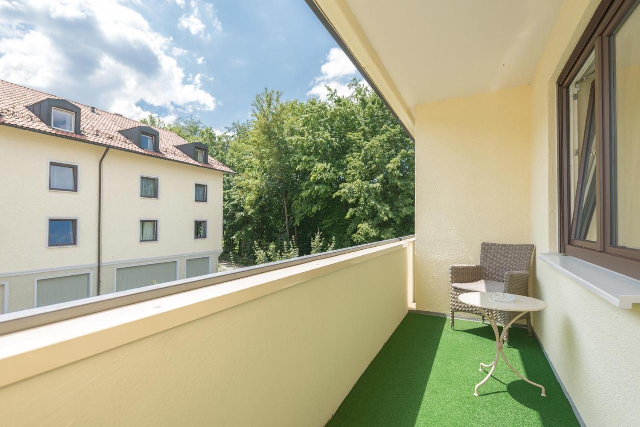 Hotel Dreifluessehof Gaestehaus Passau Bagian luar foto